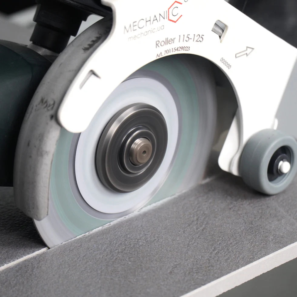Mechanic ROLLER 4.5-5 Cutting Guard for Angle Grinder Stable, Precise & Dust-Free Tile Cutting - close-up detail