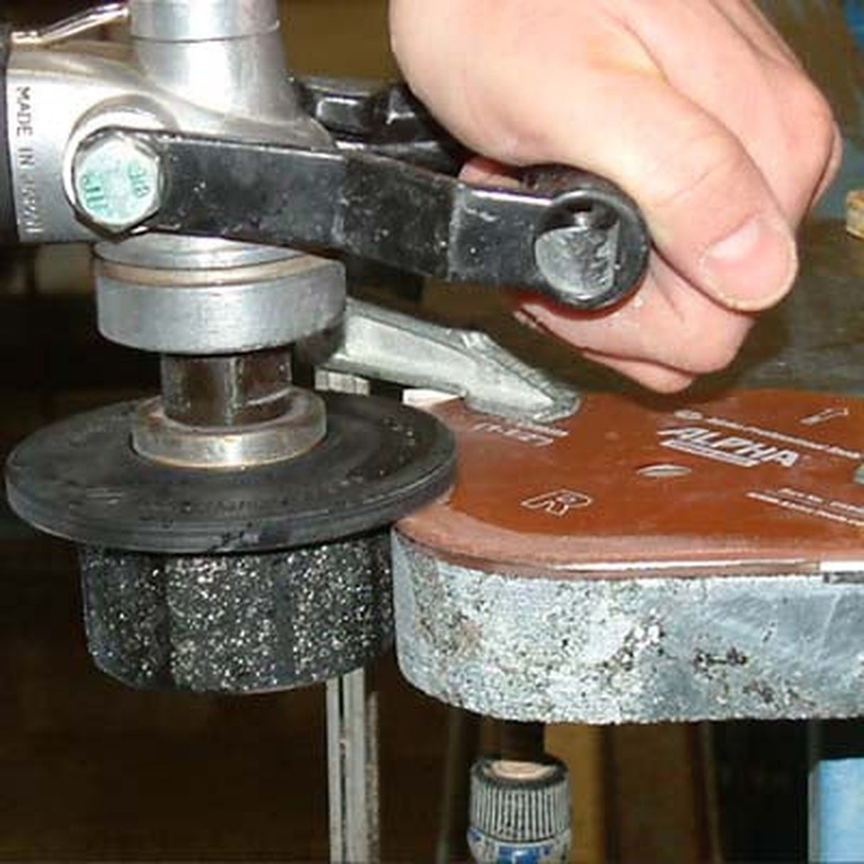 Alpha Profiler Z Vertical Grinding