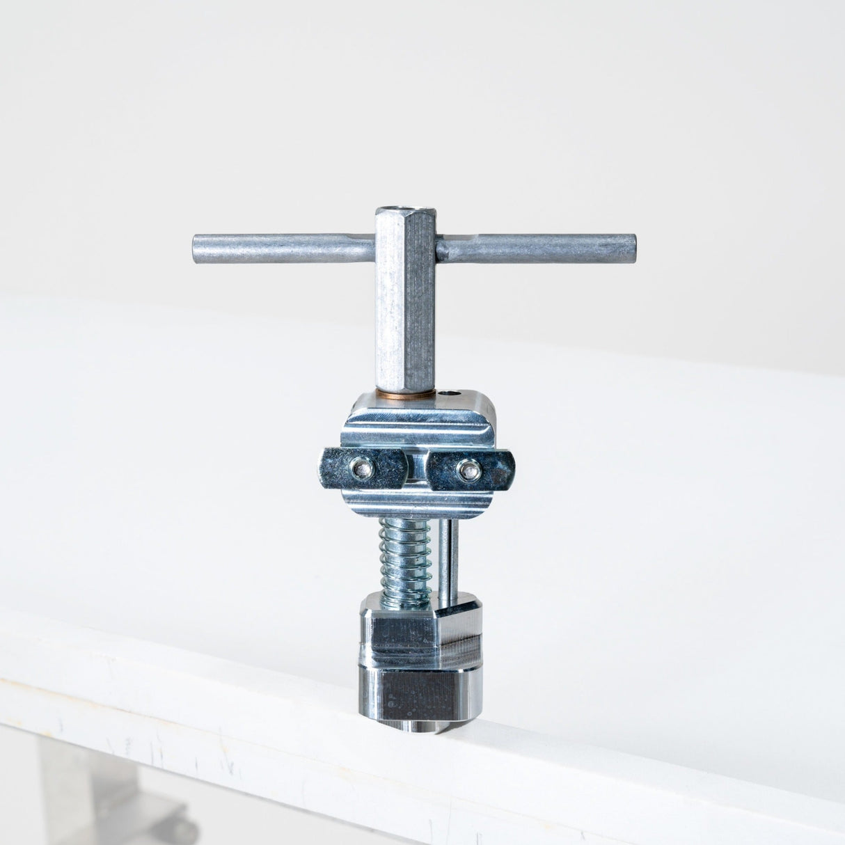 Omni Cubed LC Clamp Assembly — view 1