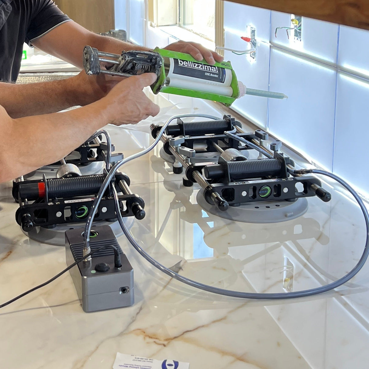 Omni Cubed VMP600 Vacuum Pump Kit — AC or AA-Battery Automat — view 3