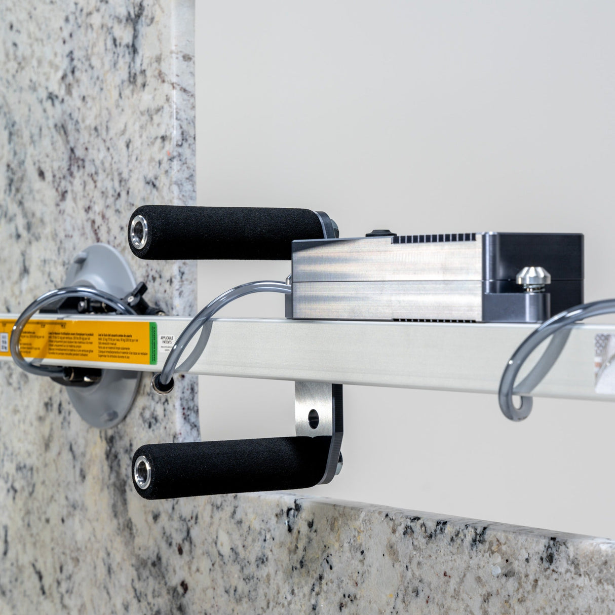 Omni Cubed VMP750 Rail Mounted Rechargeable Pump Kit — 5-Hou — view 3