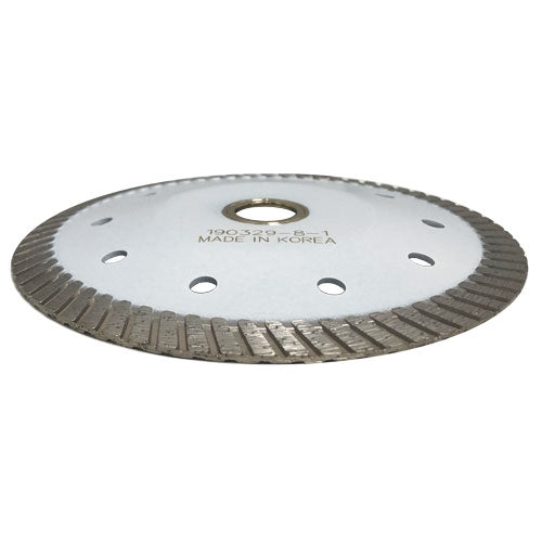 5 White Lion Contour Blade Quartzite Quartz Granite - in use